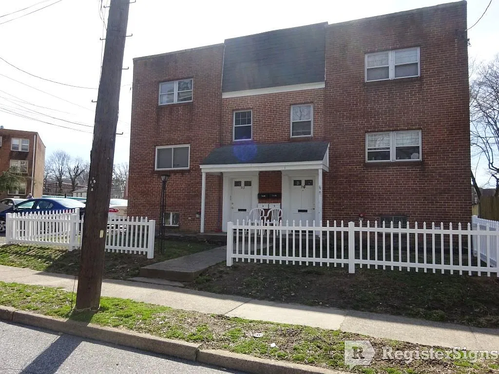 2 bed, 900 sqft, $1,200 — Photo 2