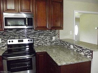 433 Bethune Dr, Virginia Beach, VA 23452