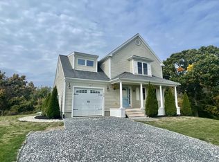 215 Harbor Point Rd, Barnstable, MA 02630