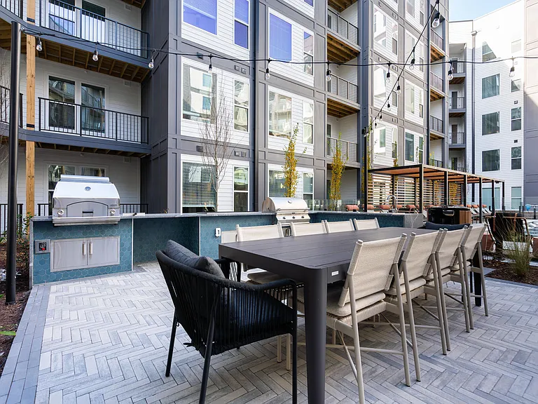 The Retreat - Poolside Dining Area with Pizza Oven and Grilling Station