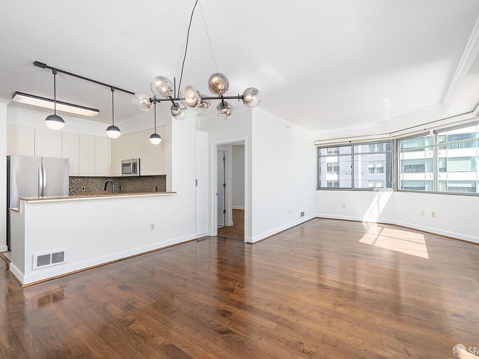 1st image of 246 2nd St APT 1006