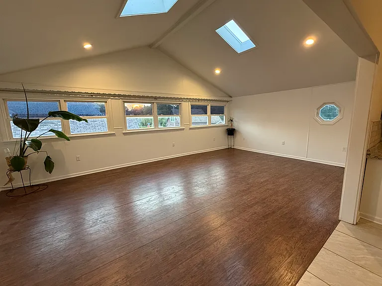 Living Room #1 / Sunroom