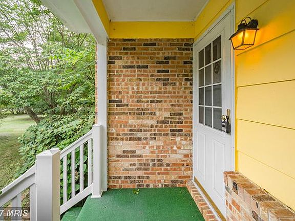 3rd image of 24581 Greenview Dr