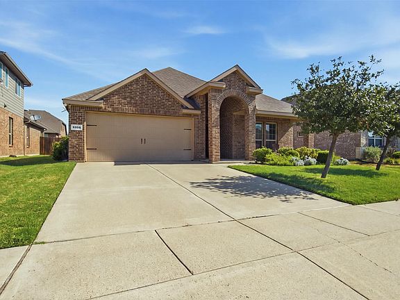 2nd image of 3204 Clear Creek Dr