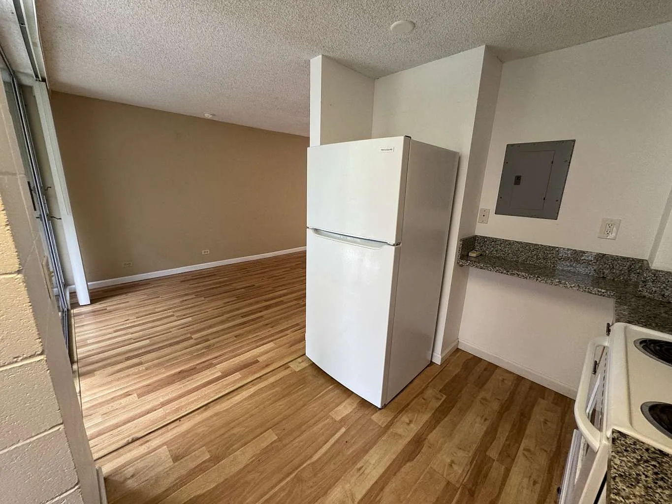 1 bed, 588 sqft, $1,850 — Photo 3