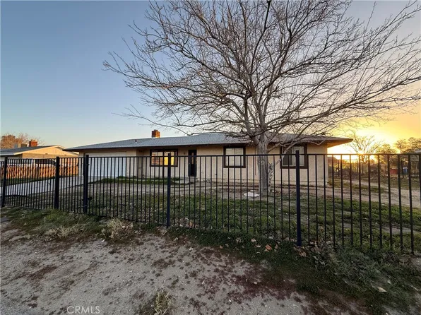 40942 159th St E, Lake Los Angeles, CA 93535