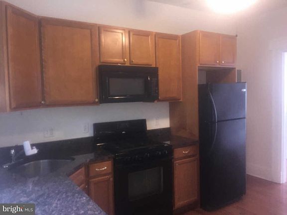 5th image of 1013 Pine St #1