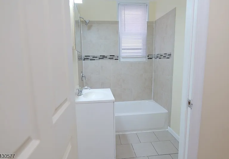 84 Scheerer Ave — Photo 9