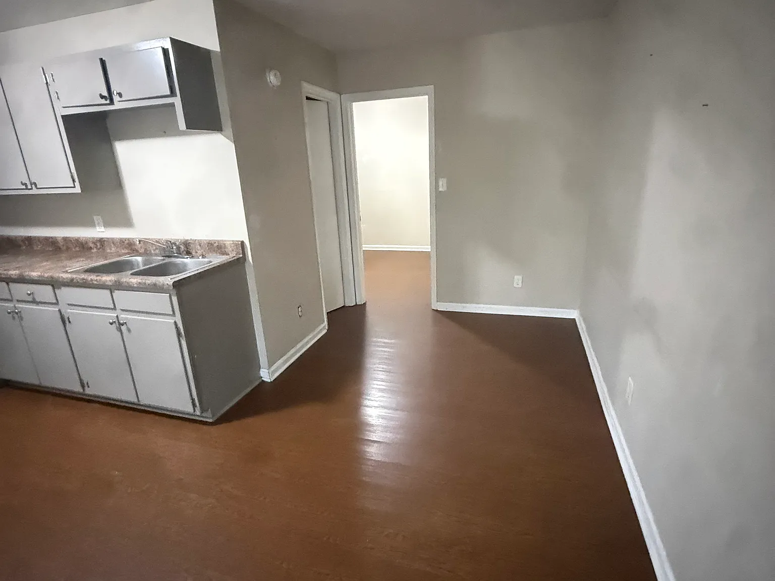 1 bed, 500 sqft, $1,000 — Photo 4