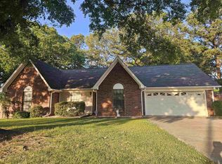 974 Pine Wood Pl, Southaven, MS 38671
