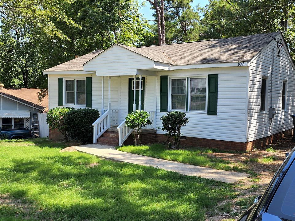 Front of house from driveway