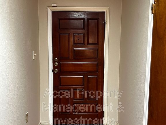 2nd image of 312 Victoria Ave