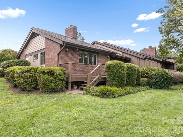 15 Moland Dr APT A, Etowah, NC 28729