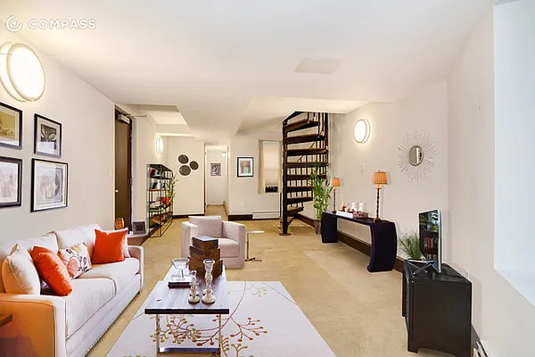 Rented by Compass | media 26