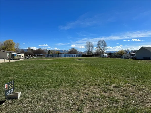 572 Grantsdale Rd, Hamilton, MT 59840
