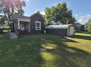 218 N 4th St, Clinton, IN 47842