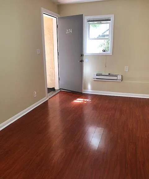 274 Athol Ave #A — Photo 4