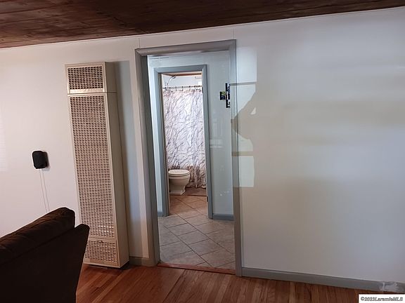 5th image of 867 N 6th St