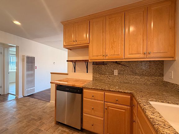 5th image of 1156 Santa Clara St #1B