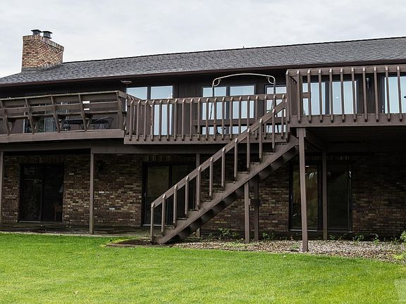 5th image of 920 Briarstone Dr