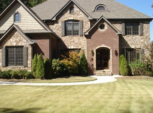 950 Glengate Pl, Sandy Springs, GA 30328