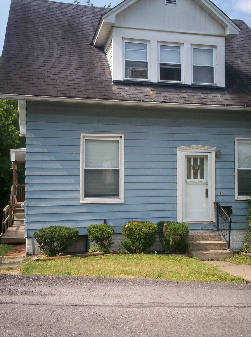 15 Tope St photo 1