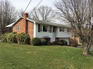 126 Cherry St, Sutersville, PA 15083