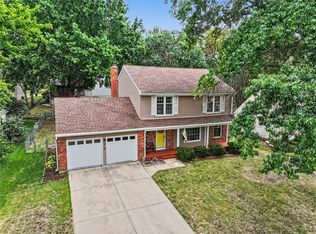 10401 Long St, Overland Park, KS 66215