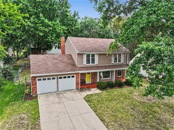 10401 Long St, Overland Park, KS 66215