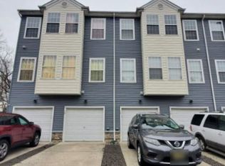 19 Heron Ln, Delanco, NJ 08075