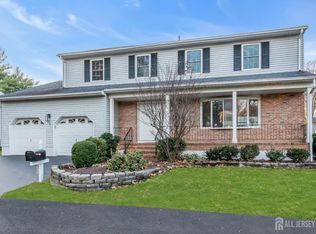 3 Van Arsdale Ct, East Brunswick, NJ 08816