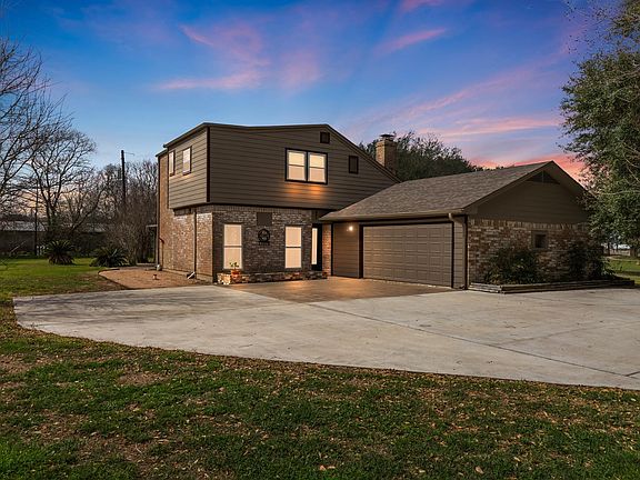 3rd image of 12229 Dannhaus Rd