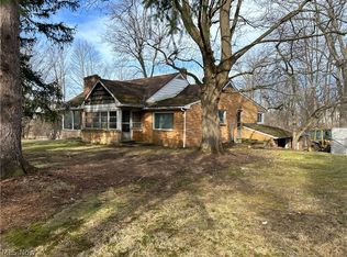 1283 Nesbitt Rd, Northfield, OH 44067