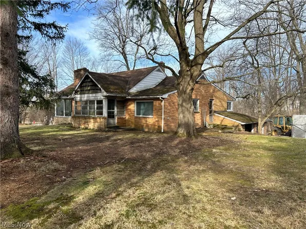 1283 Nesbitt Rd, Northfield, OH 44067