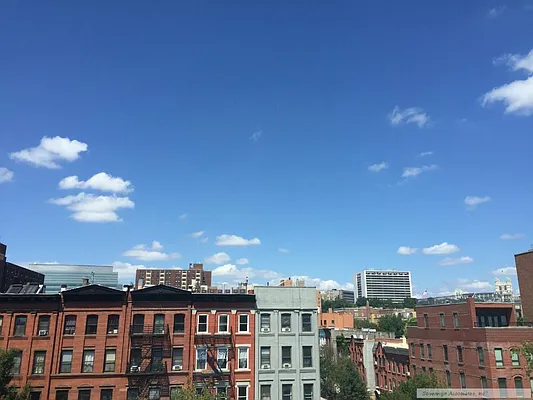 Rented by Sovereign Associates | media 7