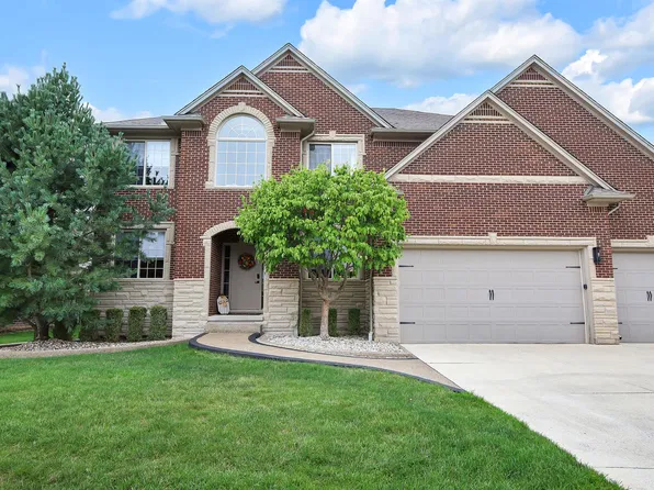55783 Estates Ln, Macomb, MI 48042