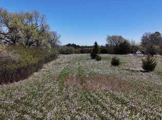 82 Lake Dr, Faulkton, SD 57438