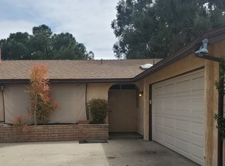 14233 Old Community Rd, Poway, CA 92064