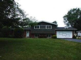 1S348 Myrtle Ave, Villa Park, IL