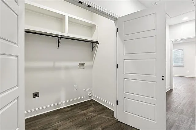 8815 Palm St — Photo 10