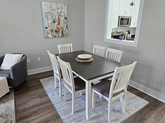4th image of 70 Pelt Ln #70
