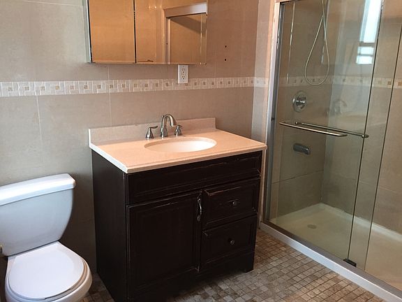 3rd image of 647 Broadway APT 1