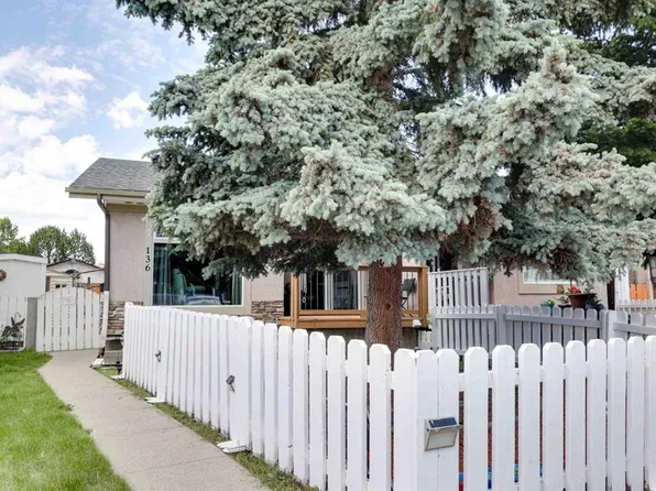 136 SE Abalone Pl NE, Calgary, AB T2A 6N1