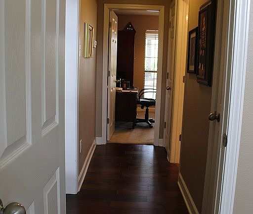 Hallway from guest to office
