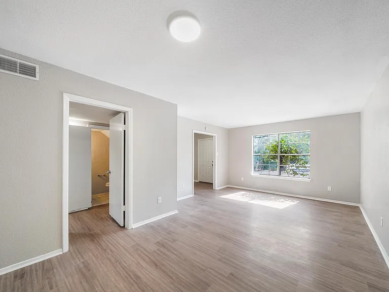 9204 Campbell Rd #A — Photo 11