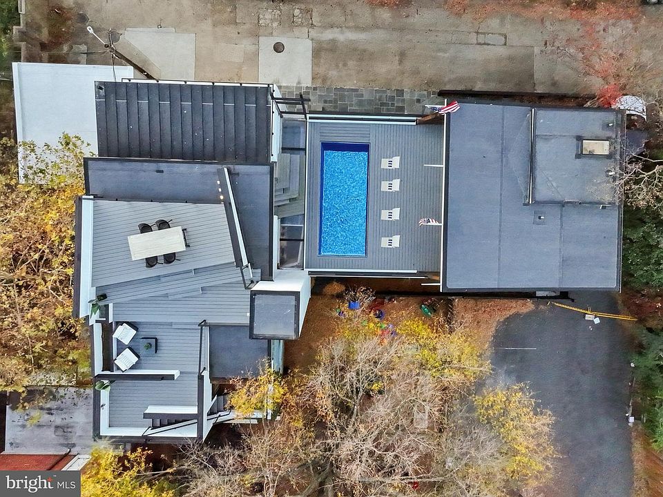 1st image of 2220 Q St NW