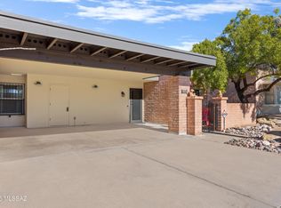 5521 N Arroyo Grande Dr, Tucson, AZ 85718