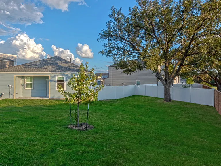 Los Cielos at Brooks Luxury Rentals — Photo 5