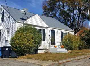 50 Bowen St, Cumberland, RI 02864