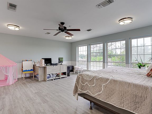 4th image of 2417 Northridge Dr